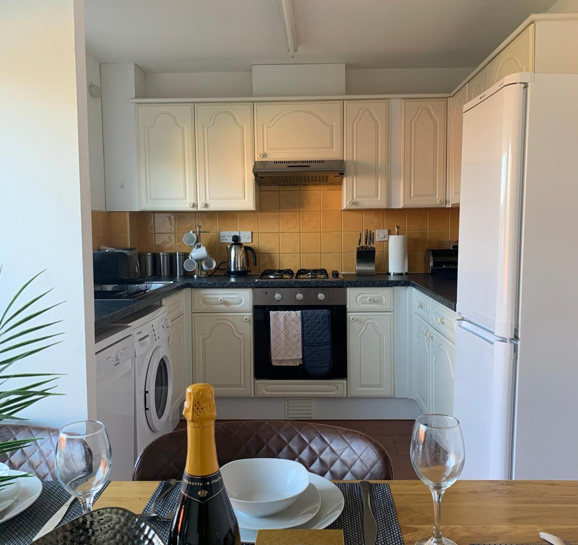 Montrose House Βίλα Σουίντον Εξωτερικό φωτογραφία